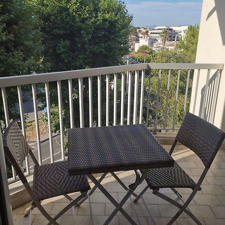 Appartement dans une résidence privée de standing au bord de mer Cagnes-sur-Mer Exterior foto