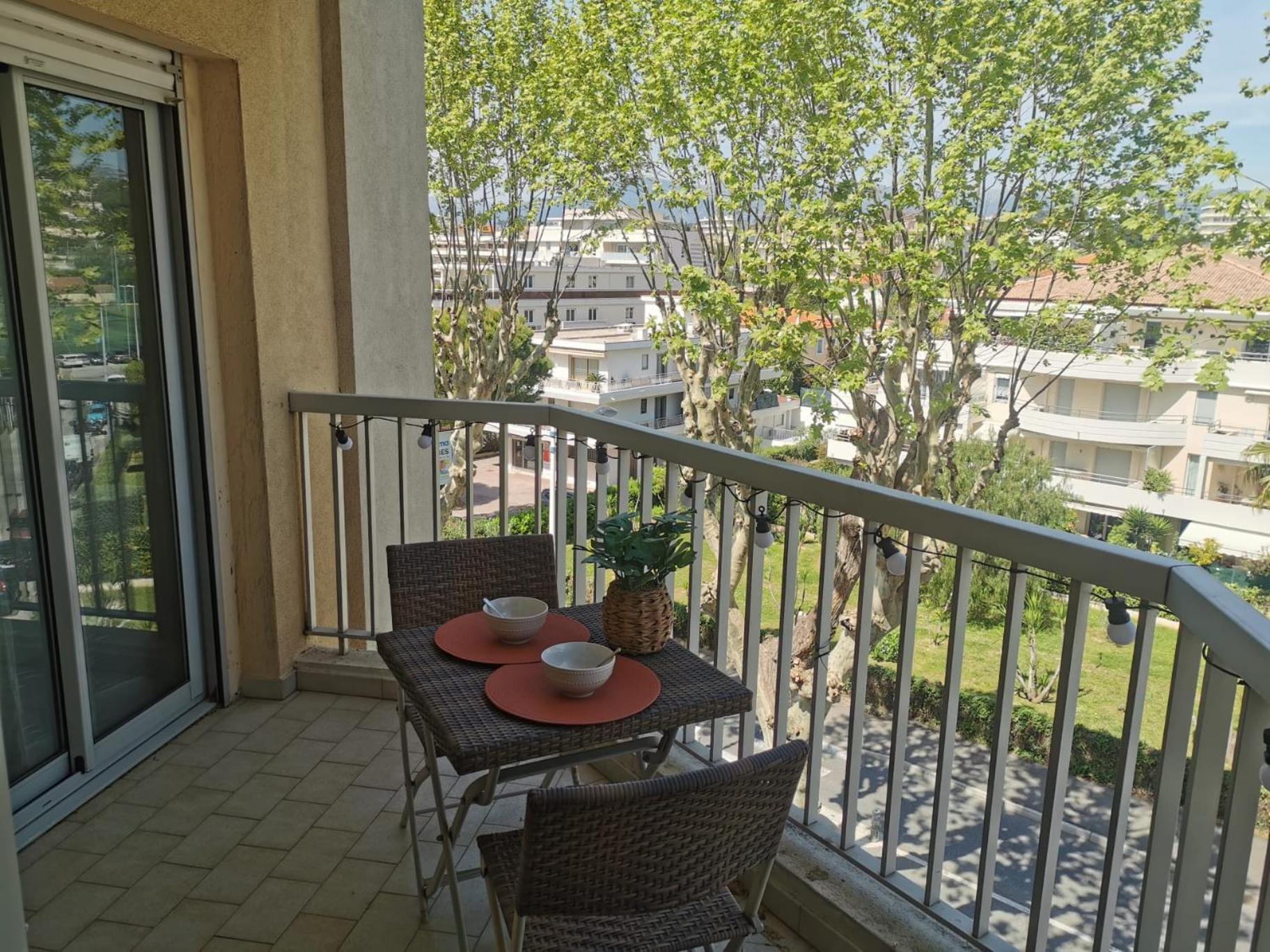 Appartement dans une résidence privée de standing au bord de mer Cagnes-sur-Mer Exterior foto