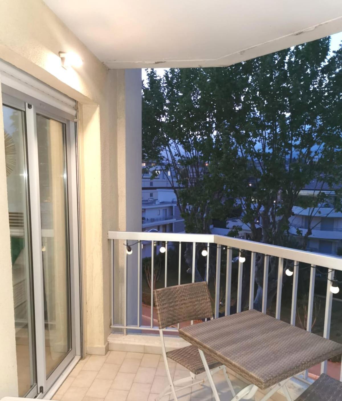 Appartement dans une résidence privée de standing au bord de mer Cagnes-sur-Mer Exterior foto